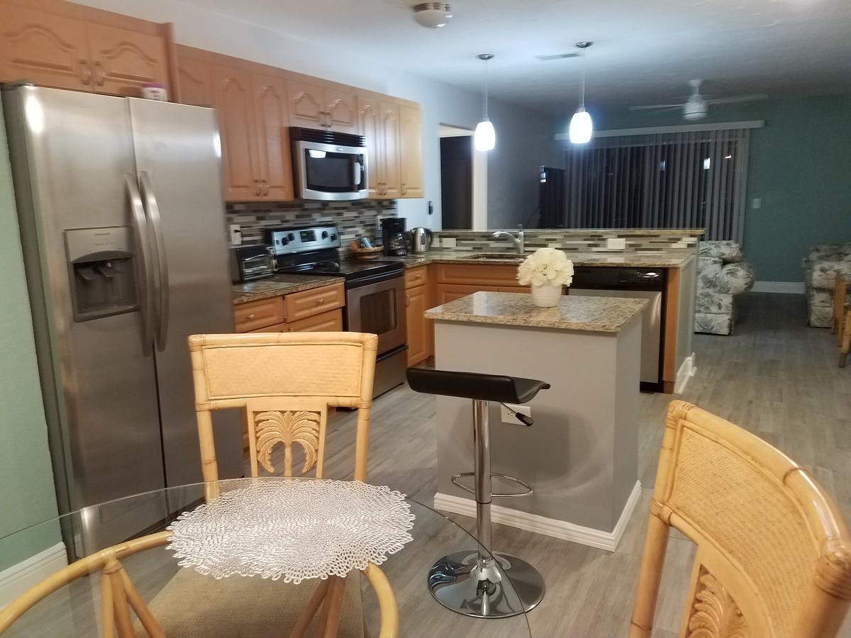 2Br/1Ba Vacation Rental - Sienna Park Sarasota Luaran gambar
